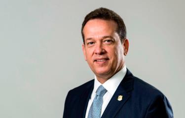 Abinader envía al ministro Bisonó a Santiago
