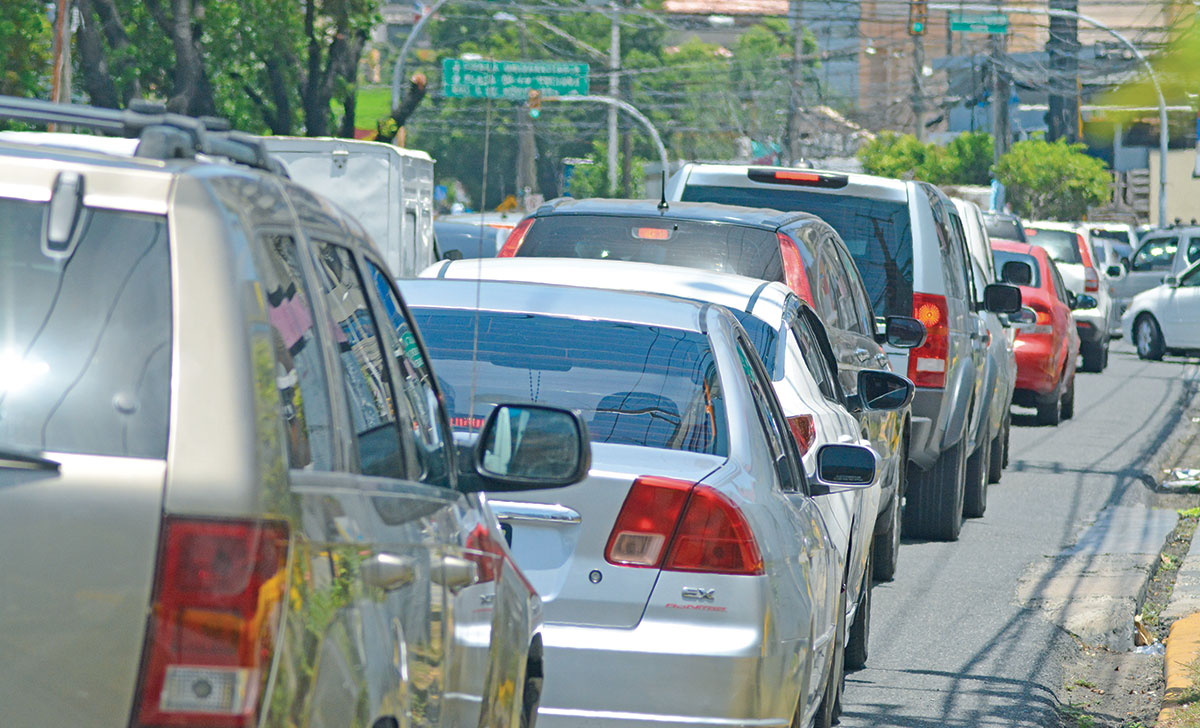 Impuestos internos en vehículos aportan el 10.6% de recaudaciones totales