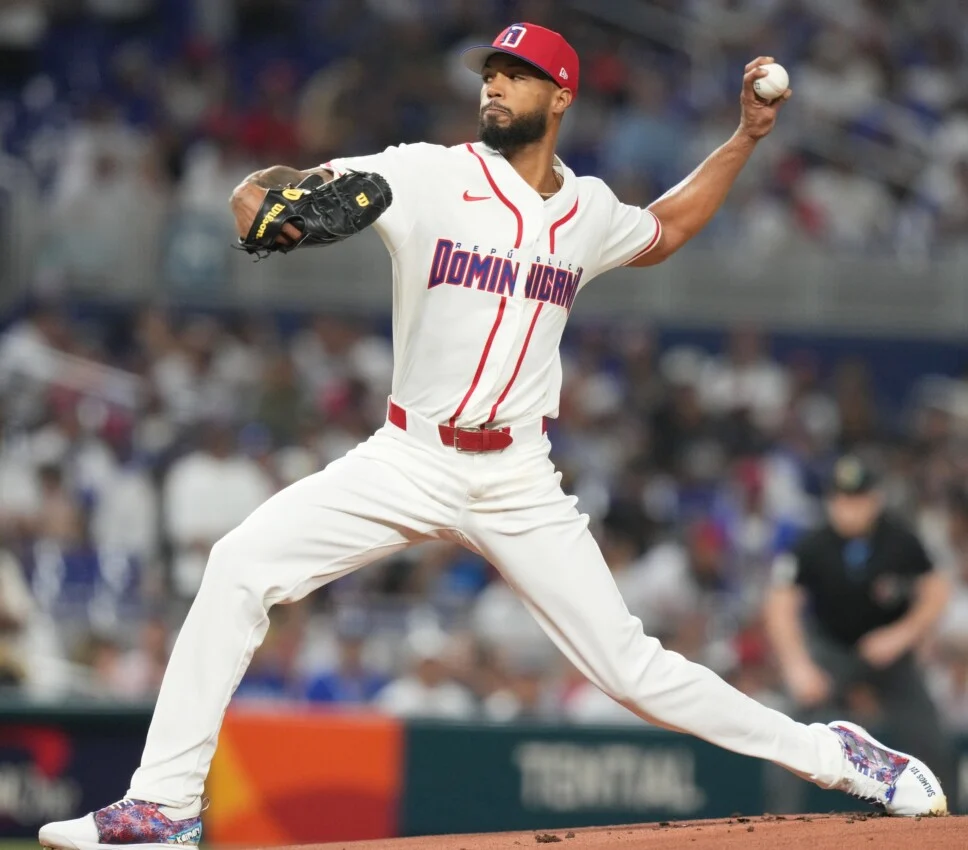 Christopher Sánchez va por una salida de oro