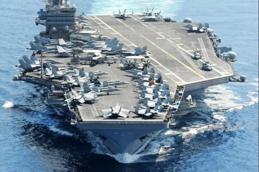 Irán afirma haber atacado con misiles al portaaviones USS
