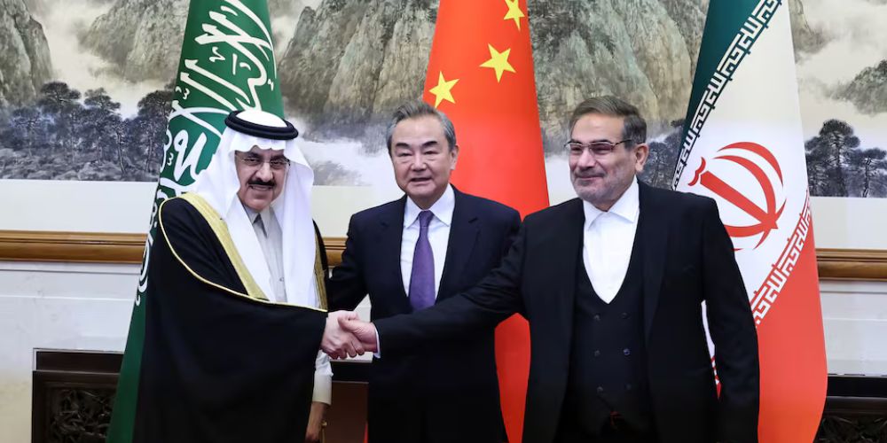 Enviado especial chino se ve con embajador iraní en Pekín tras su gira por Oriente Medio