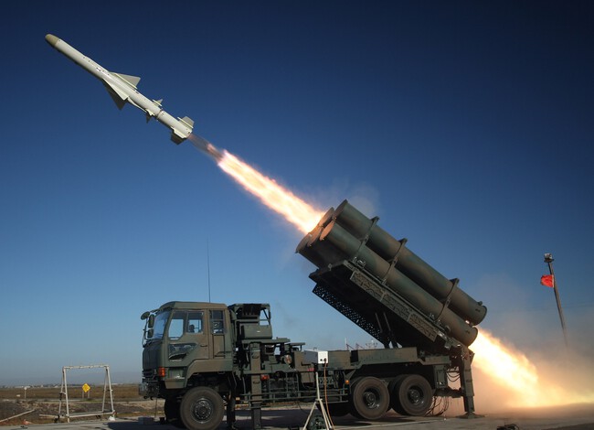 Japón se prepara para desplegar sus primeros misiles