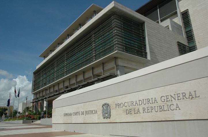 Procuraduría arresta en flagrante a fiscal
