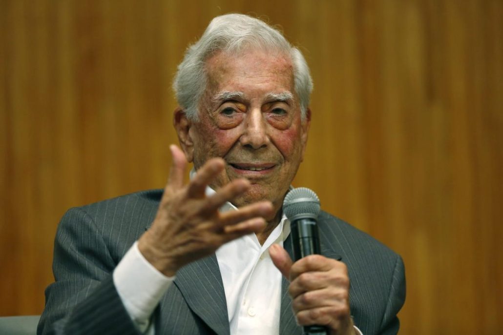 Perú celebra el 90 aniversario de nacimiento de Vargas Llosa