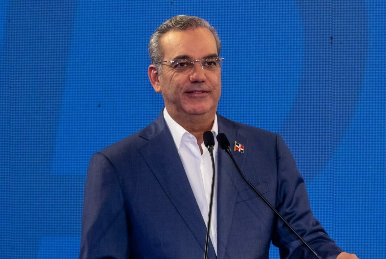 Presidente Abinader viajará para participar en cumbre