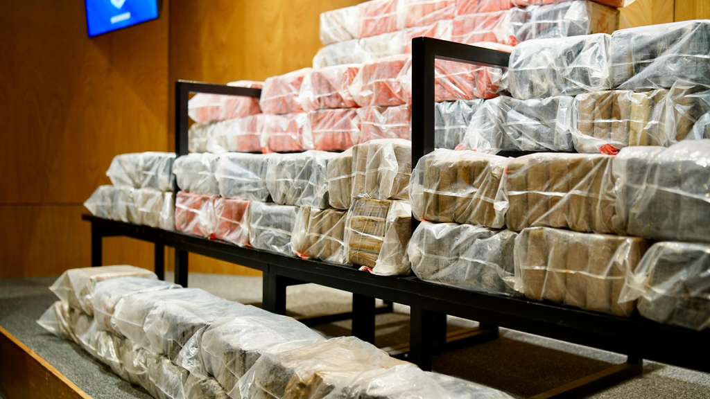 DNCD ocupa 1,743 paquetes de presunta droga en Baní