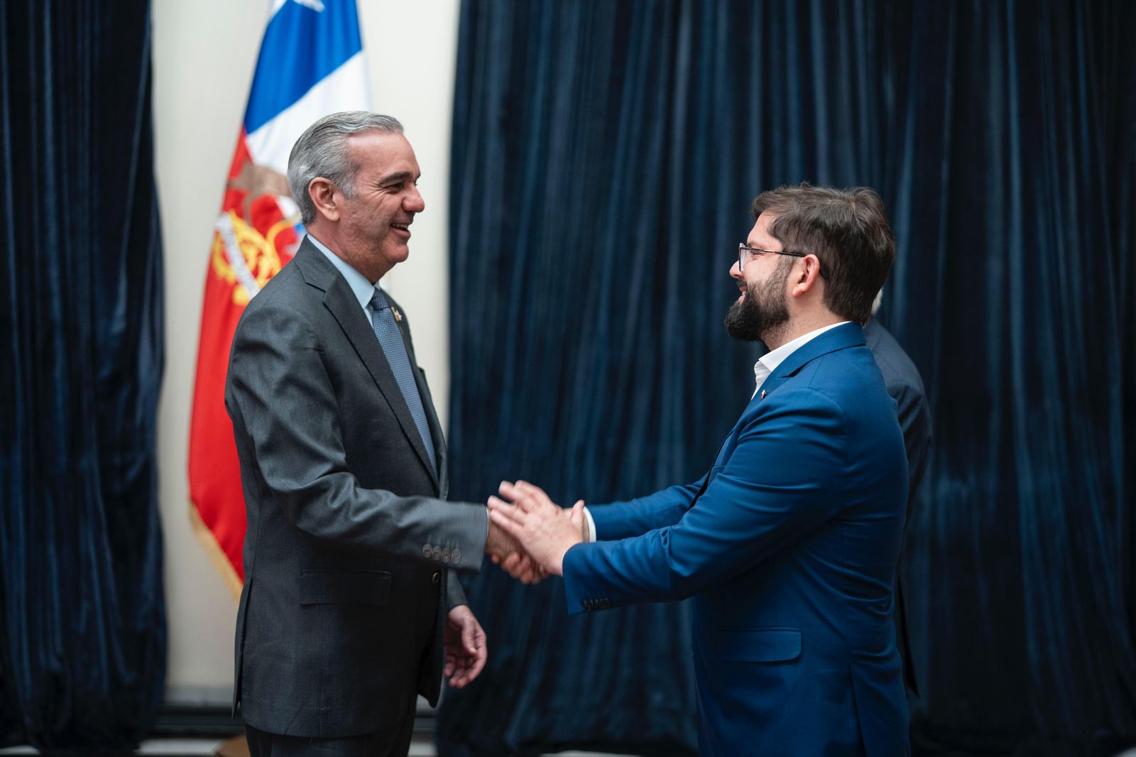 Abinader ofrece saludo protocolar homólogo Gabriel Boric