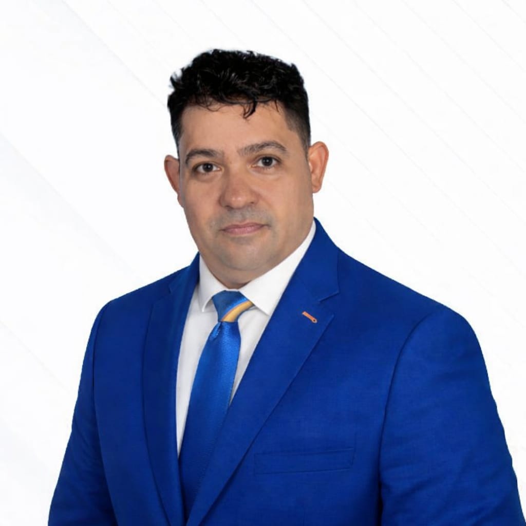 René Taveras formaliza su candidatura a Secretaría del PRM