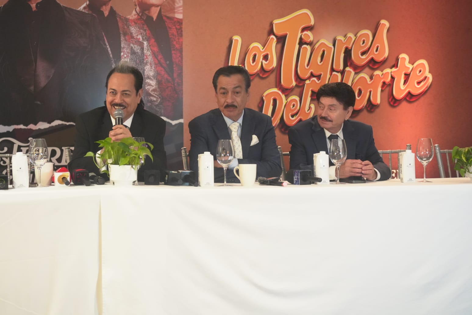 Los Tigres del Norte expresan emoción por esperado encuentro