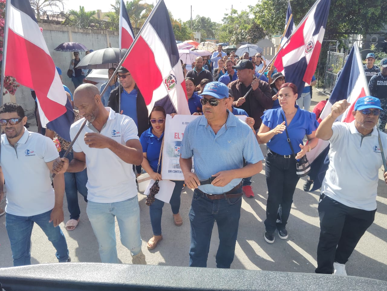 Profesores marchan en Arenoso en reclamo de mejoras