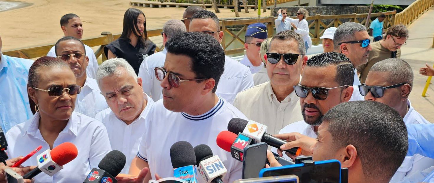 Ministro David Collado se pronuncia ante crisis global