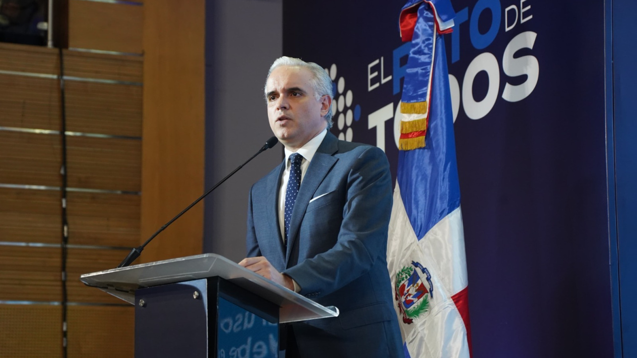 Ministro de Educación participará en cumbre global