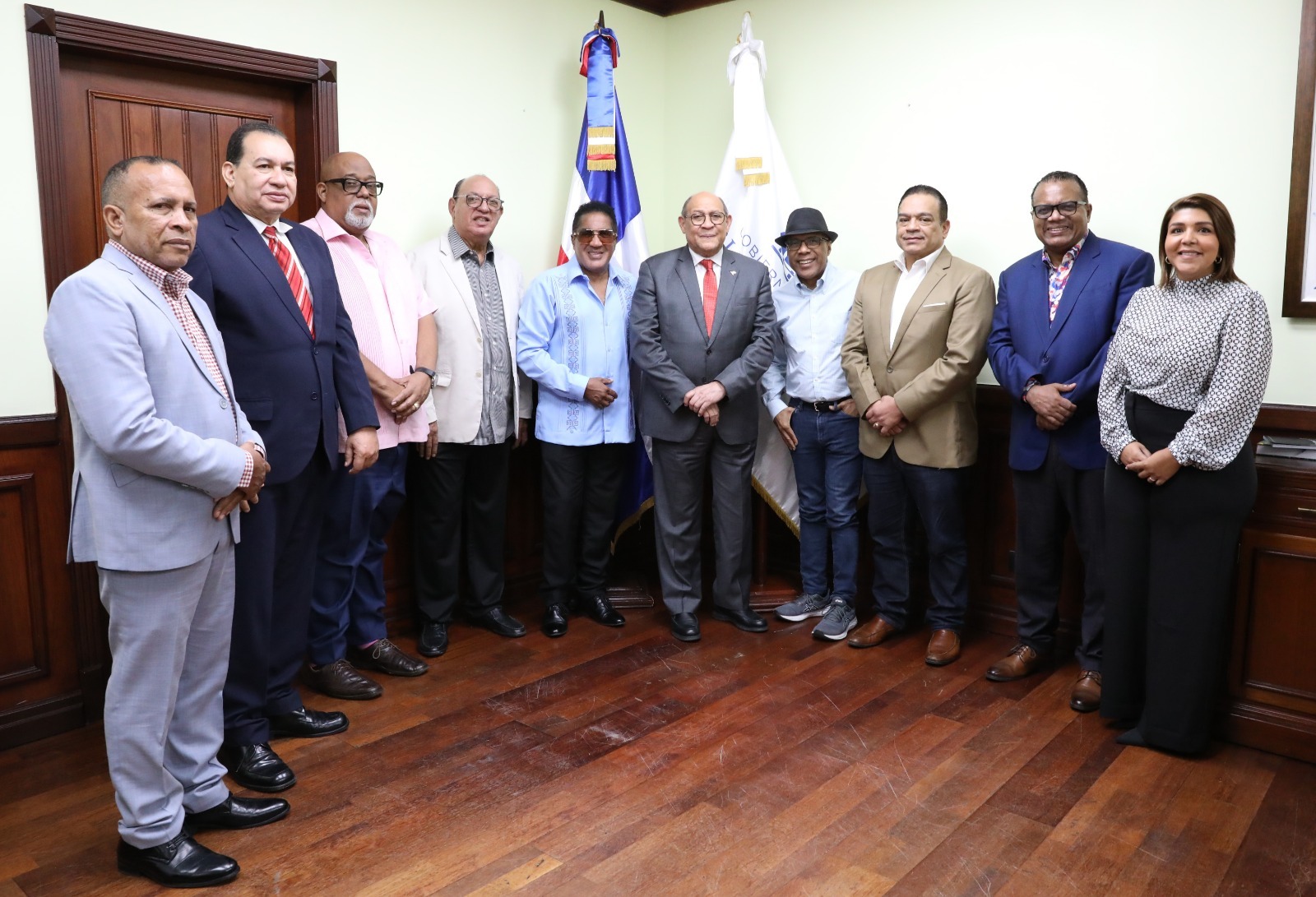 MESCyT apoyará la formación y titulación de artistas