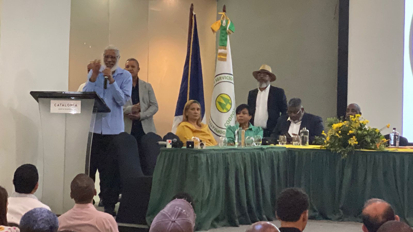 Coopozama reelige a Juan Hubieres presidente