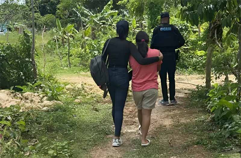 Policía Nacional ubica adolescente reportada como desaparecida en Samaná