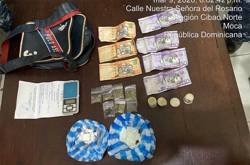 Policía apresa hombre y ocupa drogas durante intervención en punto de distribución en Moca