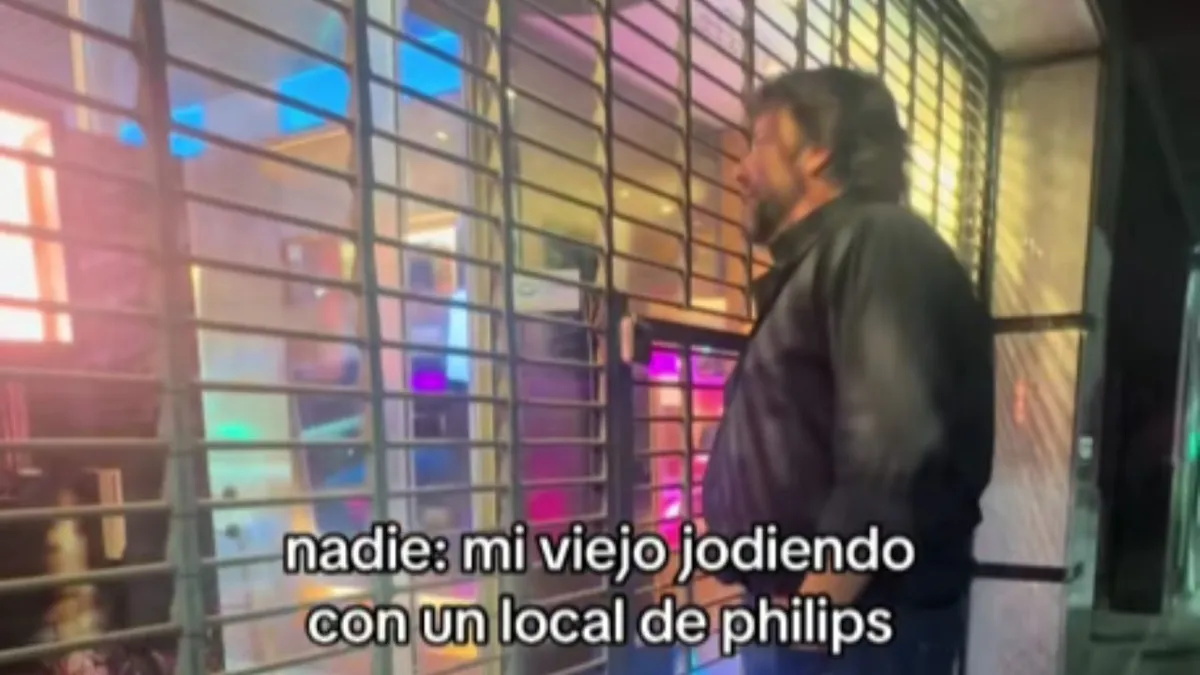 Vio un Alexa en un local de tecnología, le dio órdenes desde la vidriera y la respuesta se volvió viral