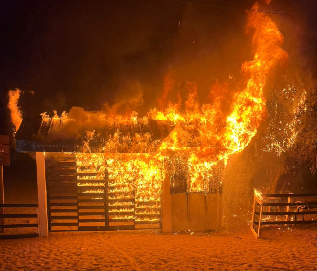 Investigan incendio de caseta de Las Dunas de Baní