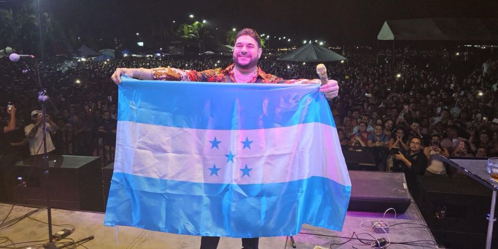 Puerto Cortés, Honduras, se rinde ante El Chaval de la Bachata
