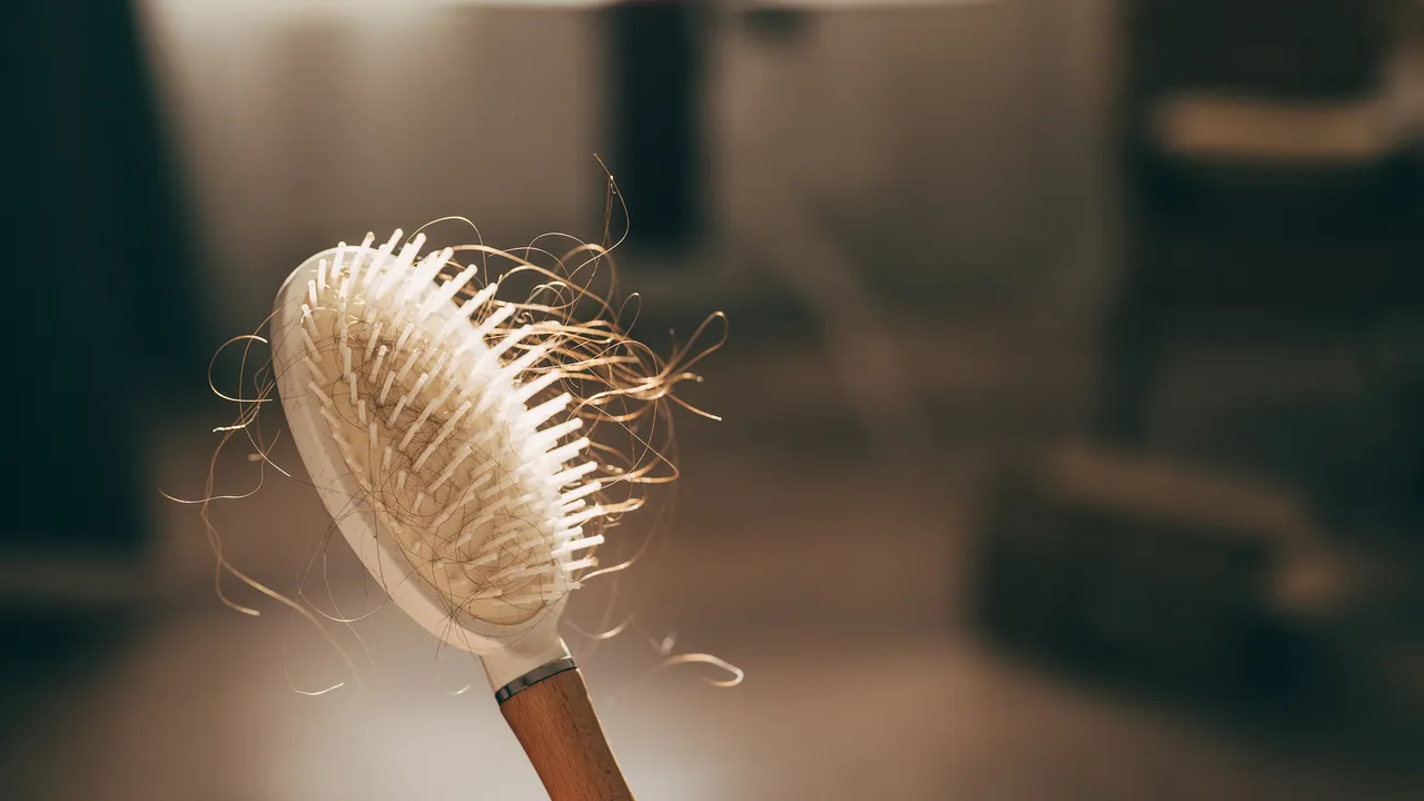 Cómo prevenir la caída del pelo antes de que sea demasiado tarde