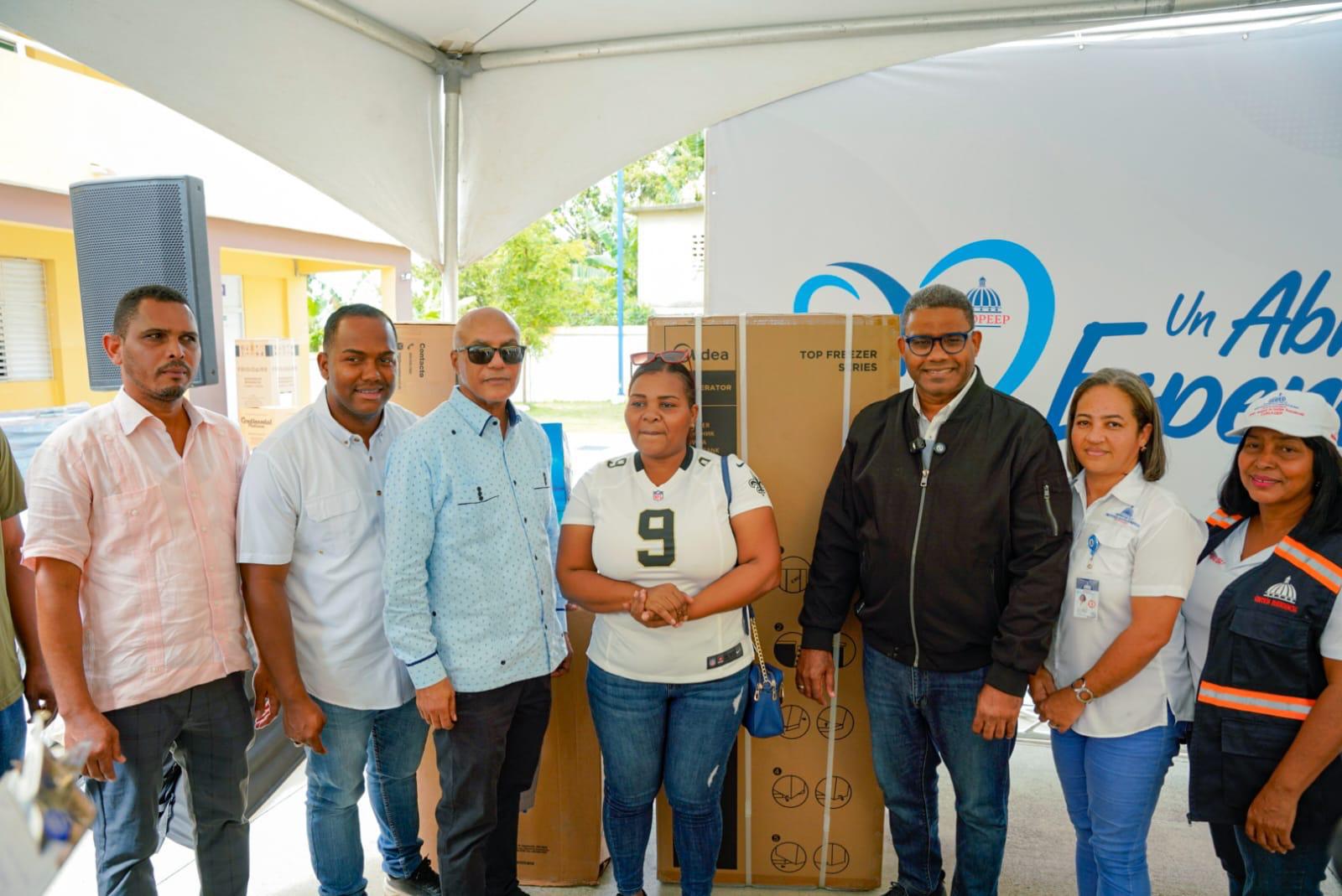 Gobierno asiste a más de 150 familias con enseres en Pantoja