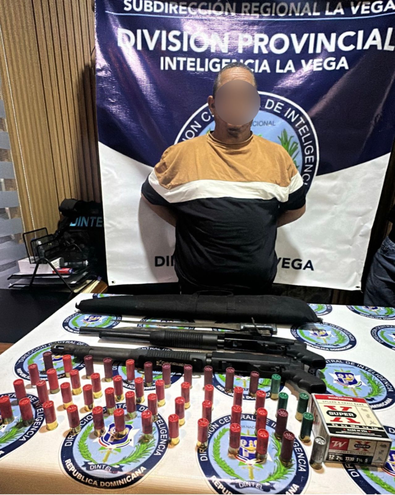 Dintel ocupa dos armas de fuego durante allanamiento