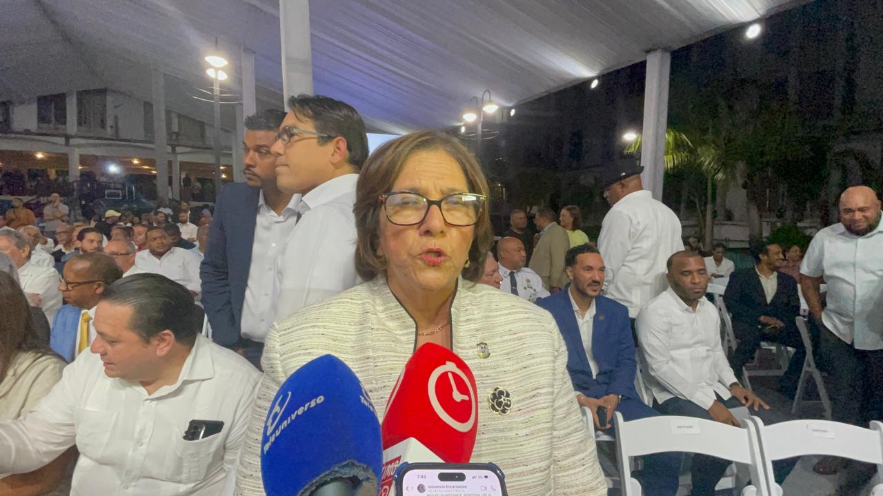 Diputada afirma Santiago “tiene el alcalde