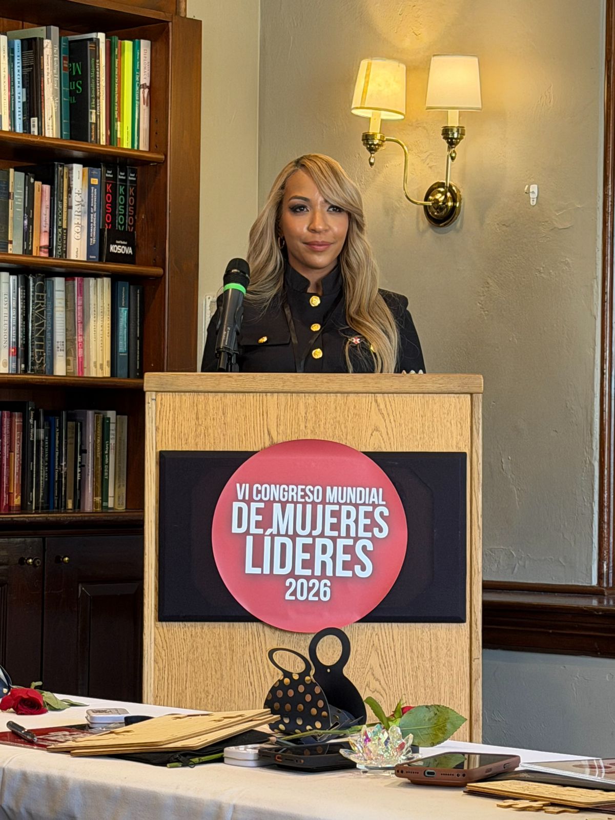 ennifer Rosario participa en Congreso Mundial