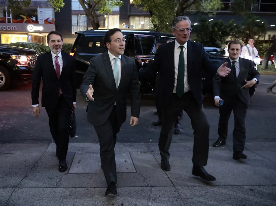 El ministro español Albares llega a México para avanzar