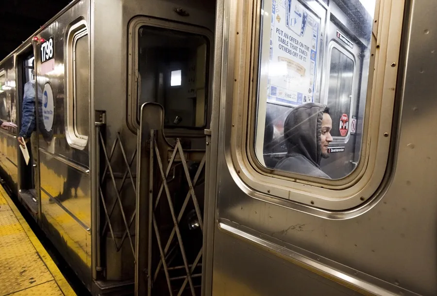 Gobierno Trump pagará fondos para metro de Nueva Yor