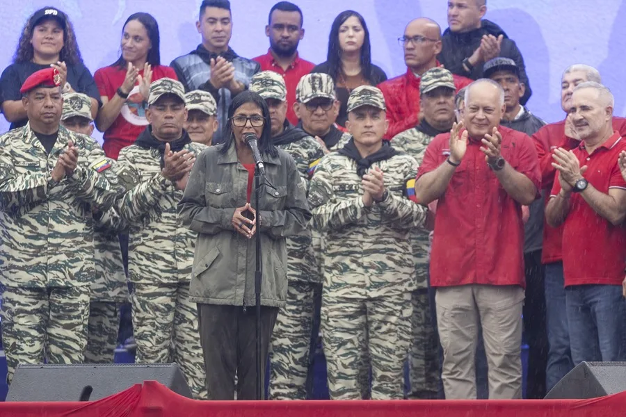 El oficialismo conmemora en una marcha al fallecido