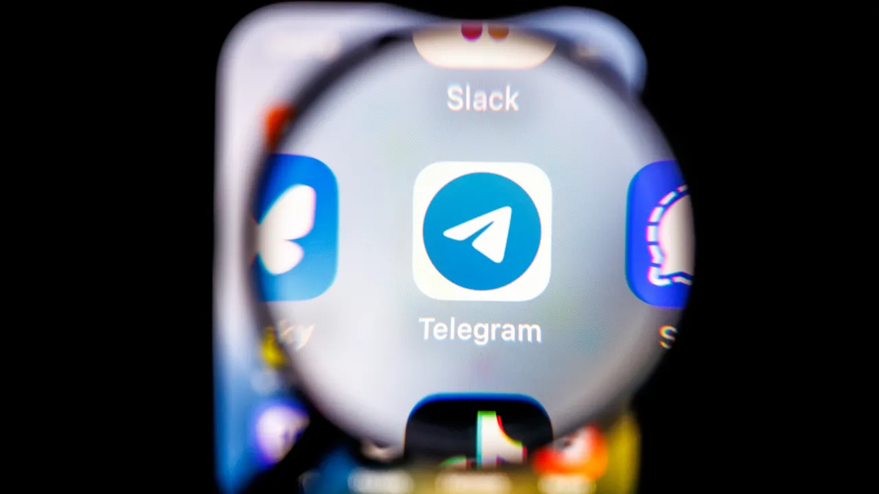 Un mercado negro chino de criptoestafas y trata sigue activo en Telegram