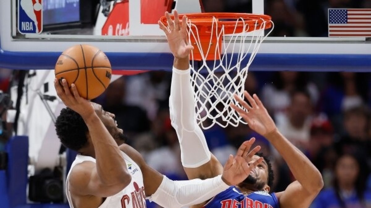Cavaliers obligan a fanáticos de Pistons abandonar estadio y clasifican a Final de Conferencia