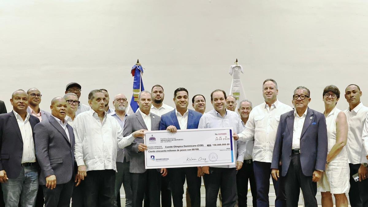 Miderec completa entrega de recursos preparación de atletas dominicanos