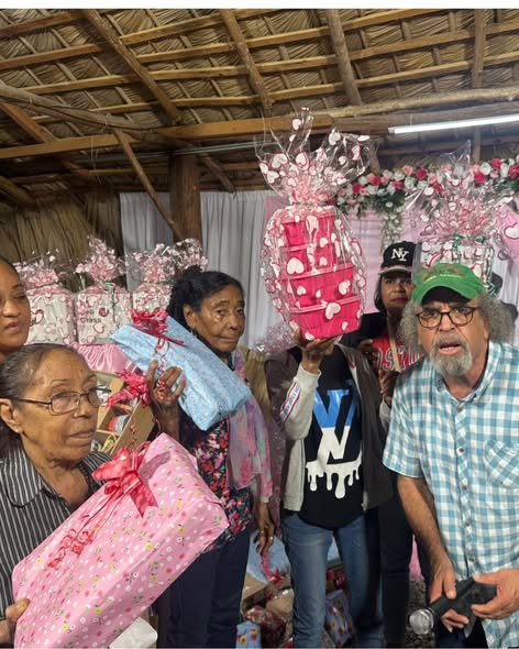 Fundación Padre Rogelio Cruz celebra Día de las Madres con emotiva actividad en La Vega
