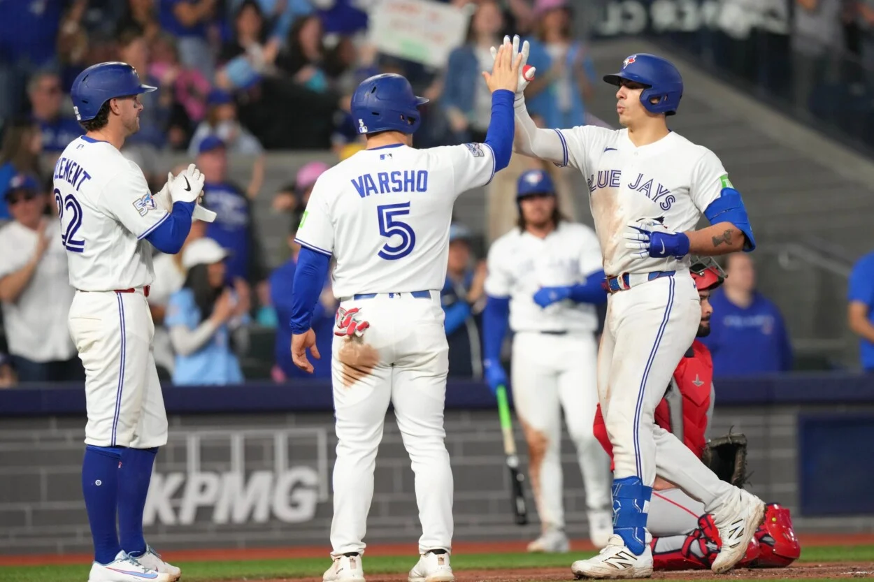 Los Blue Jays aplastan a los Angels con paliza de 14-1