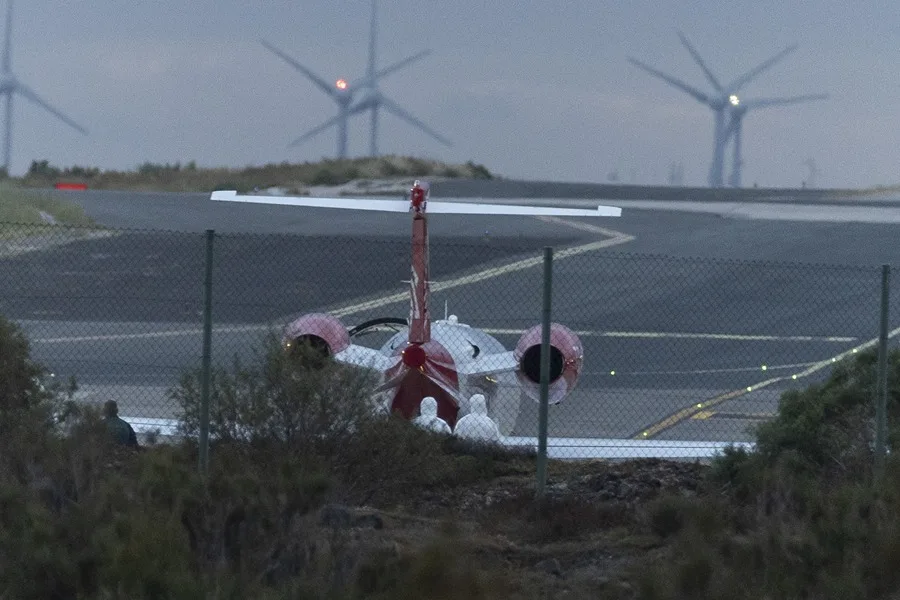Despega el avión militar que lleva a los afectados por hantavirus a Madrid
