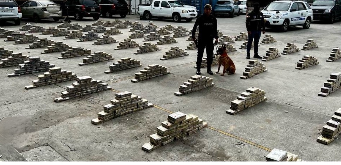 Ecuador decomisa toneladas de cocaína que iba a Europa