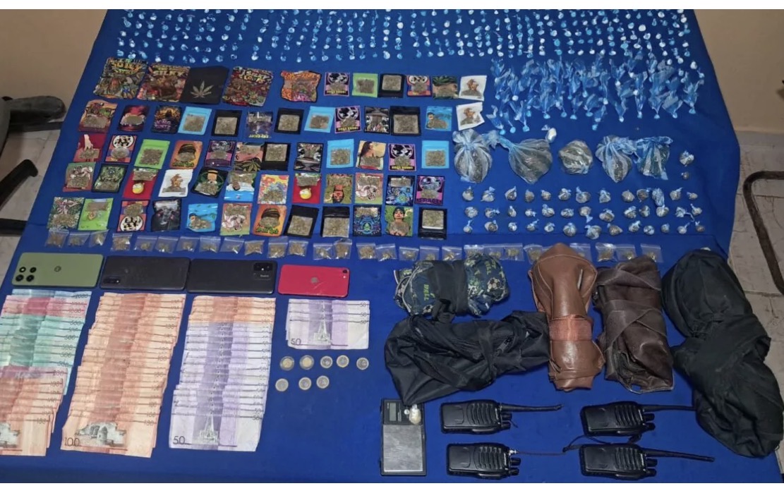 DNCD y Policía apresan 11 y ocupan más de 3 mil gramos de drogas en SDN