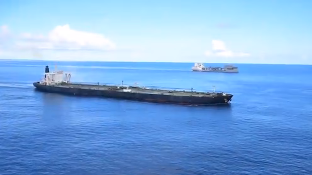 Estados Unidos reportó la redirección de 48 buques tras imponer el bloqueo naval a Irán | De Último Minuto