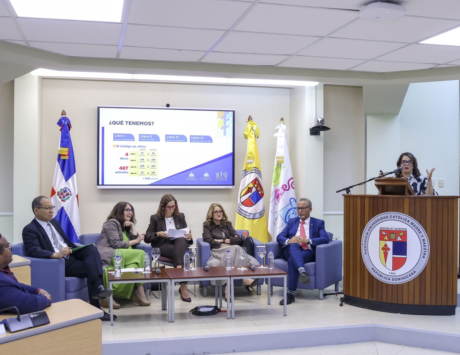 CONANI y PUCMM celebran panel sobre derecho de familia