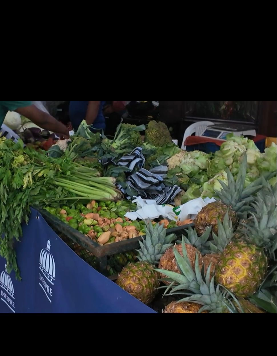 Inespre ofrece alimentos a precios reducidos en jornada especial en Cristo Rey