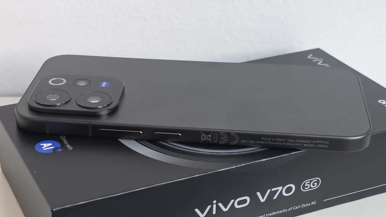 Reseña Vivo V70: El smartphone con cámara versátil, autonomía competitiva y una pizca de IA