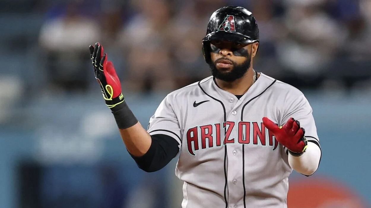 Carlos Santana sufre revés en su rehabilitación
