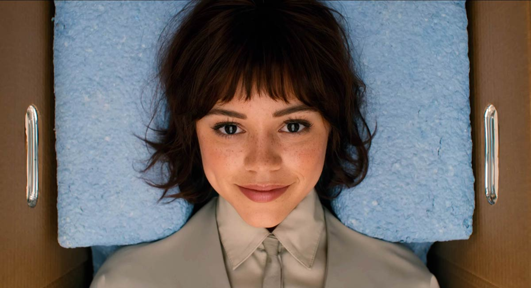 Primer vistazo de Jenna Ortega en la adaptación de Klara y el sol