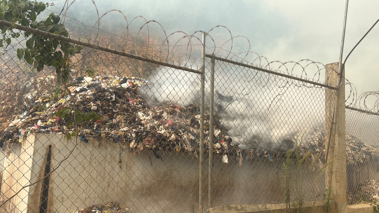 Incendio en estación de residuos de Las Terrenas
