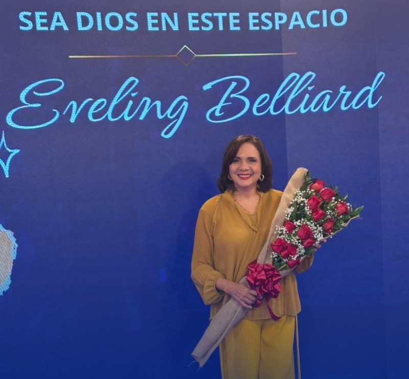 Eveling Belliard se despide de Telenoticias tras 4 décadas