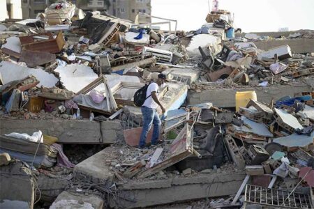 Casi mil muertos y más de 50,000 desaparecidos tras doble terremoto en Venezuela