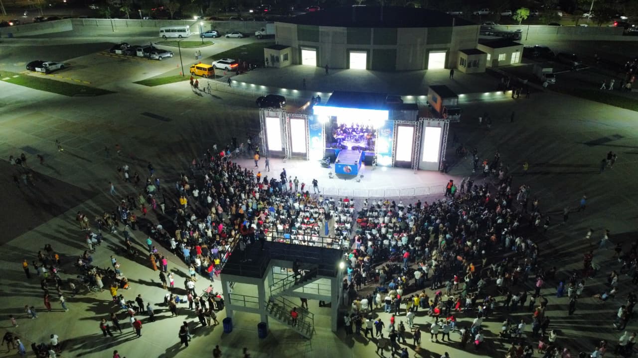 Anfiteatro La Gaviota reunió a 4 mil personas