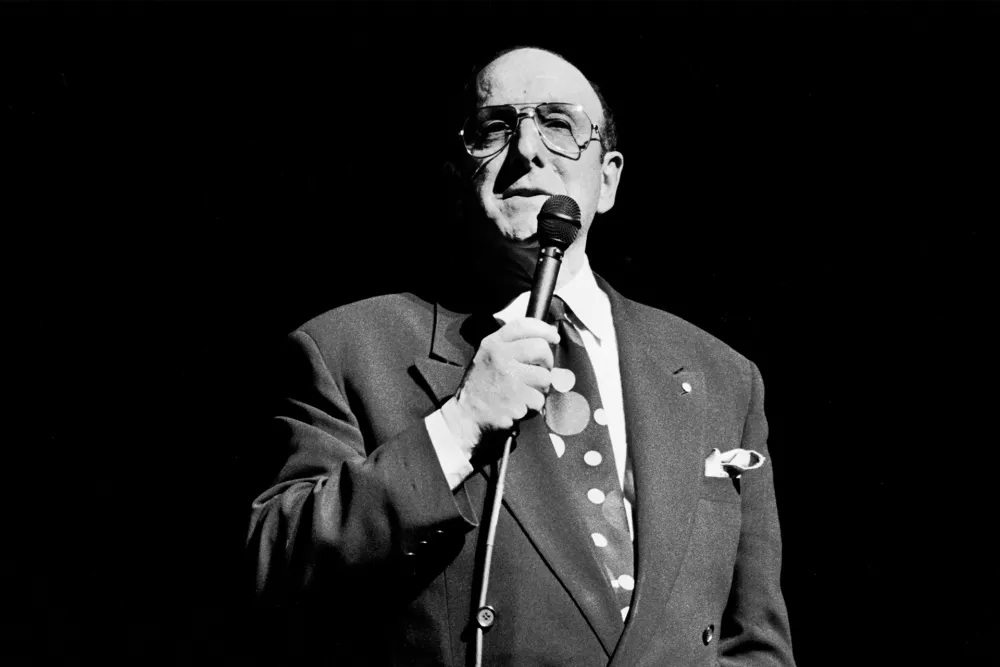 Muere Clive Davis, legendario ejecutivo musical